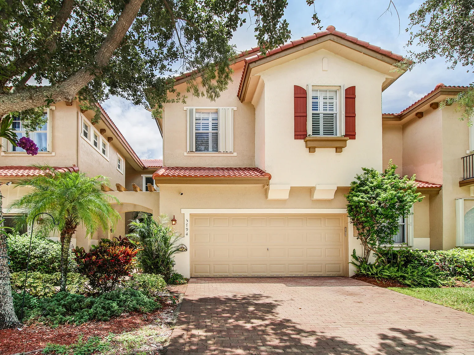 3 bed, 2.5 bath, 2265 sqft, $4,600 — Photo 1
