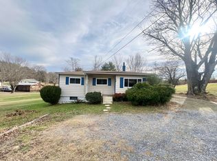 541 Collierstown Rd, Lexington, VA 24450