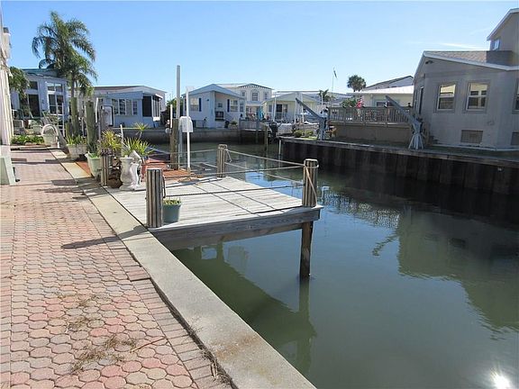 3rd image of 235 Nettles Blvd