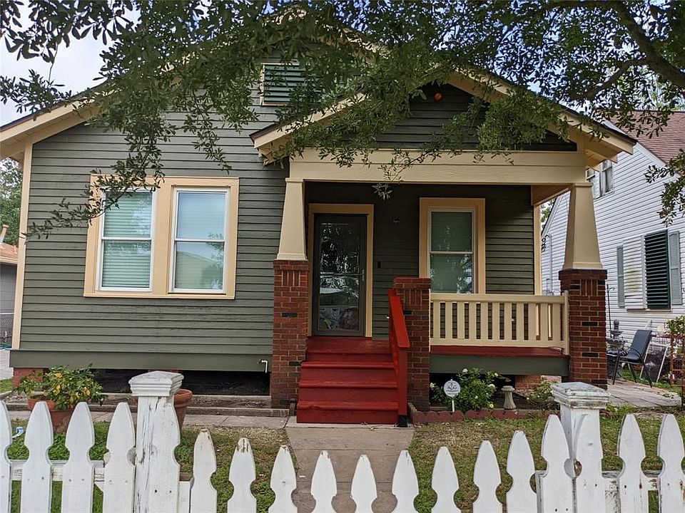 1st image of 5225 Avenue N 1/2
