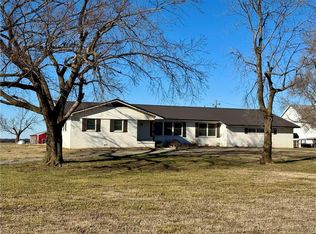 5120 SW 10th St, Columbus, KS 66725