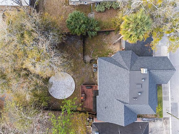 3rd image of 30 SE WENONA AVENUE