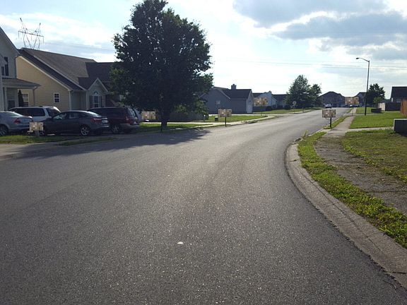 5th image of 810 Samantha Ln