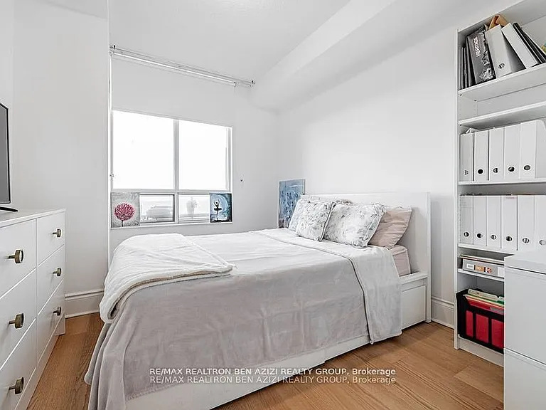 80 Harrison Garden Blvd #2324 — Photo 11