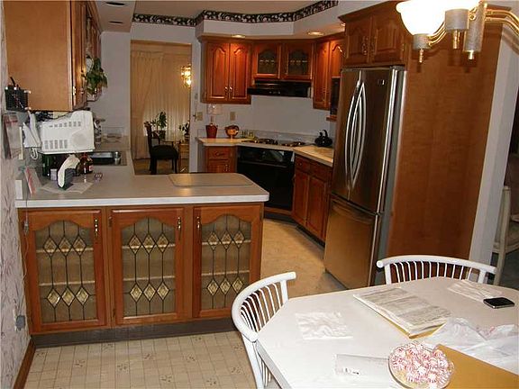 Cherry Kitchen