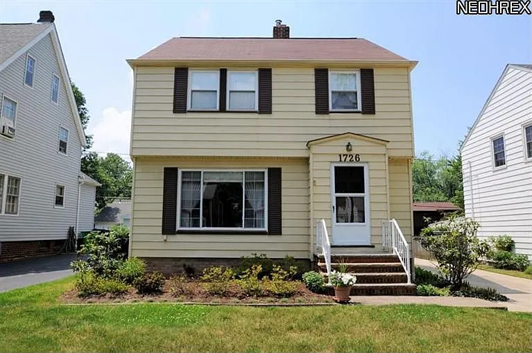 1726 Oakmount Rd photo 1