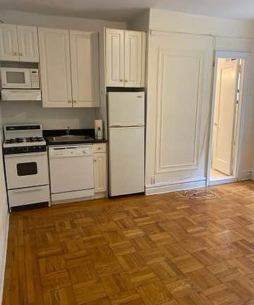 2nd image of 146 W 79th St #2A3
