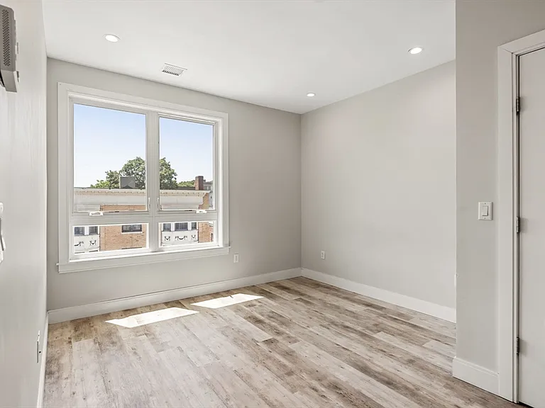 1457 Tremont St #503 — Photo 7
