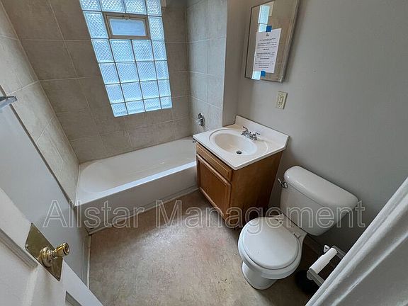4th image of 3043 W 116th St #Up