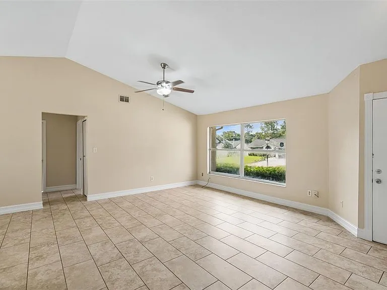 7769 Barberry Dr — Photo 3