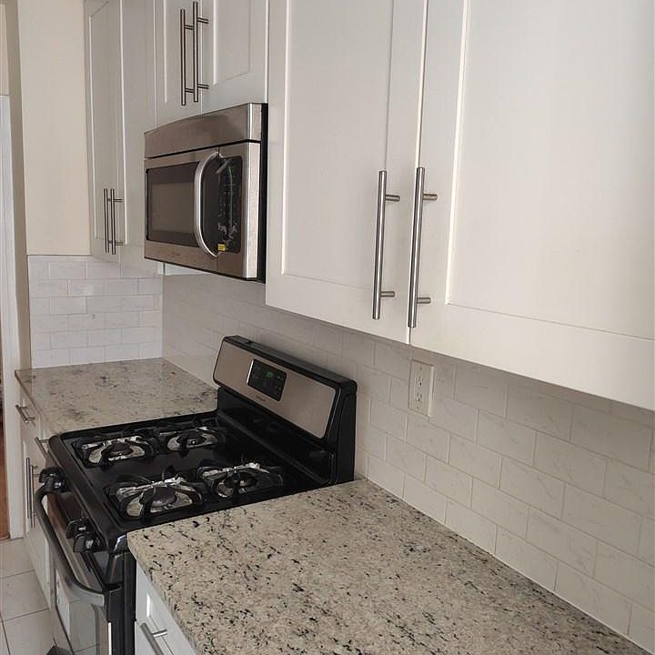 2nd image of 201 Saint Pauls Ave APT 3N