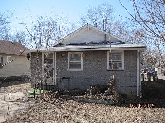 4th image of 612 N Atchison St