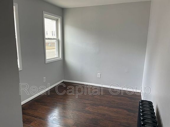 3rd image of 192 Congress St Unit 1