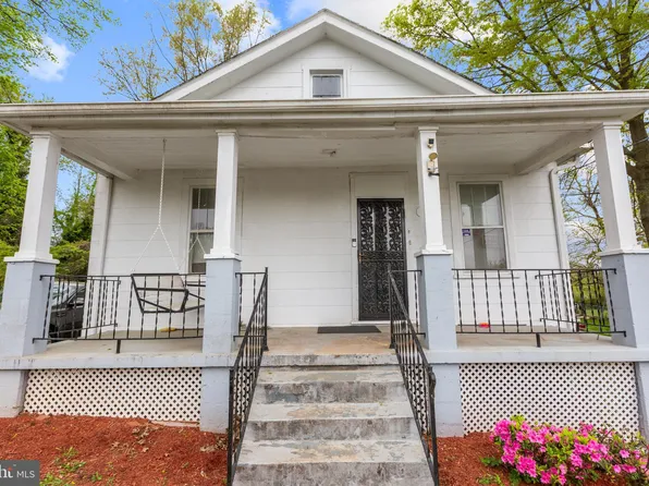 100 Urey Pl, Capitol Heights, MD 20743