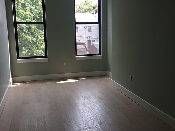 2nd image of 82 Jackson St #2B