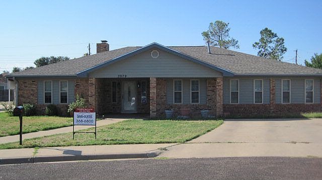 1st image of 3979 Lakeside Dr