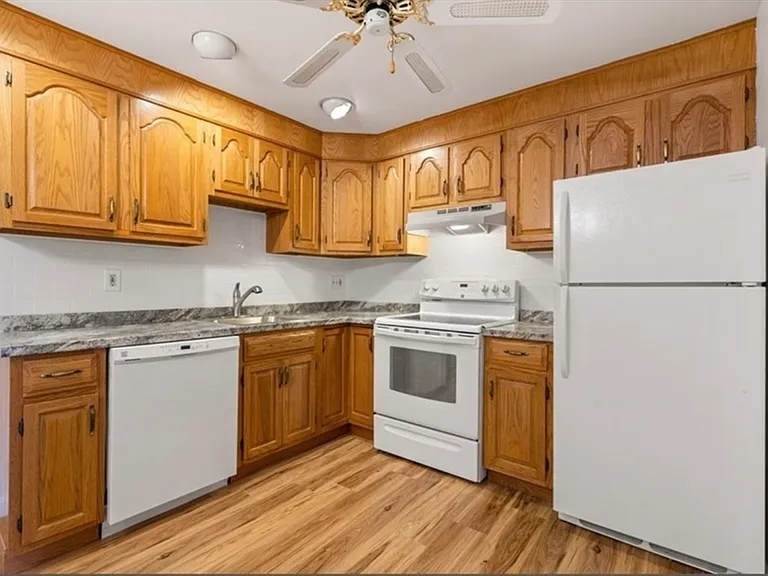34 Hamilton Rd #210 — Photo 5
