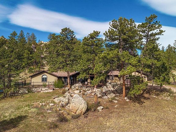 3rd image of 121 Manhead Mountain Dr
