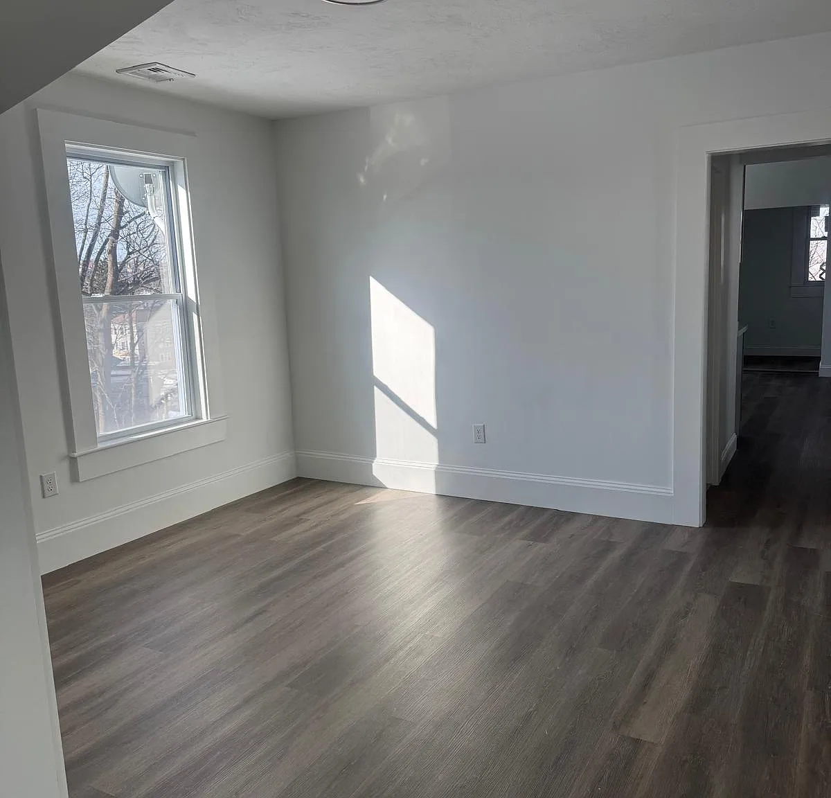 70 Arlington St — Photo 1