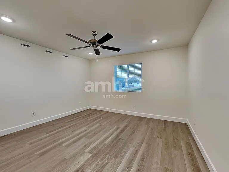 10375 Medusita St — Photo 9