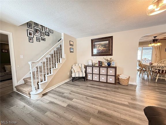 3rd image of 410 Buena Vista Blvd
