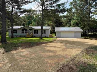 W5043 Hiawatha Ct, Shawano, WI 54166