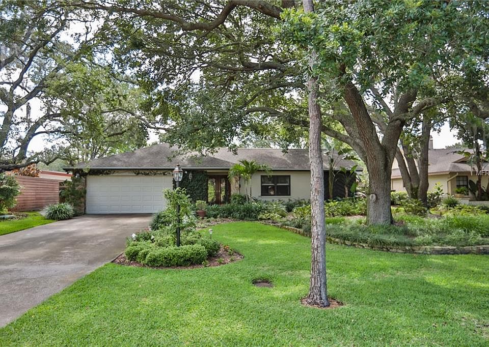 1st image of 530 Oleander Way S