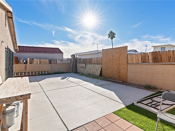 3rd image of 5011 Ada Dr