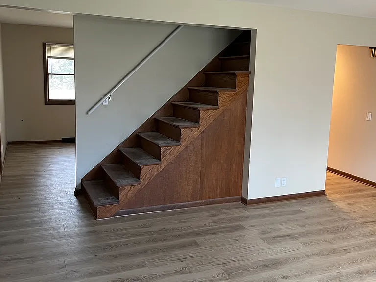 402 W Washington St #B — Photo 7