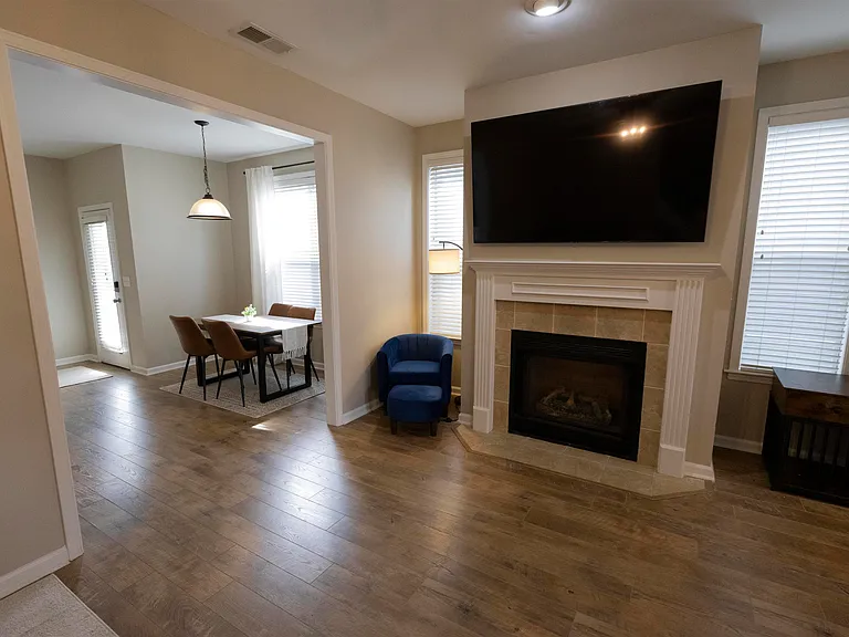 1226 Isle Bay Dr — Photo 8