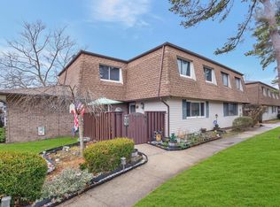 256 Feller Dr, Central Islip, NY 11722