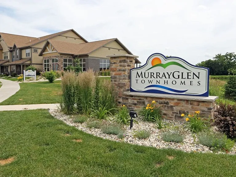 MurrayGlen Townhomes — Photo 1