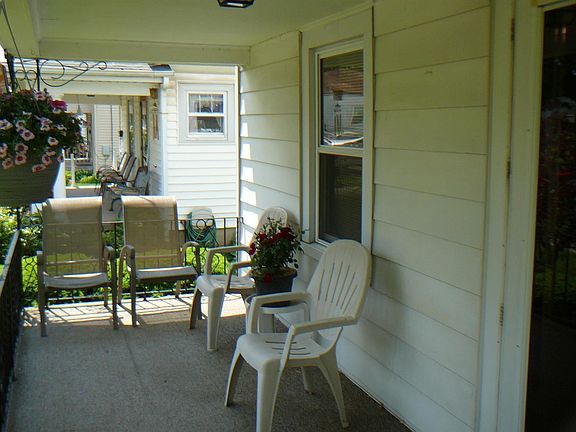 2nd image of 845 Harmon Ave
