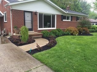 6315 Snow Apple Dr, Clarkston, MI 48346