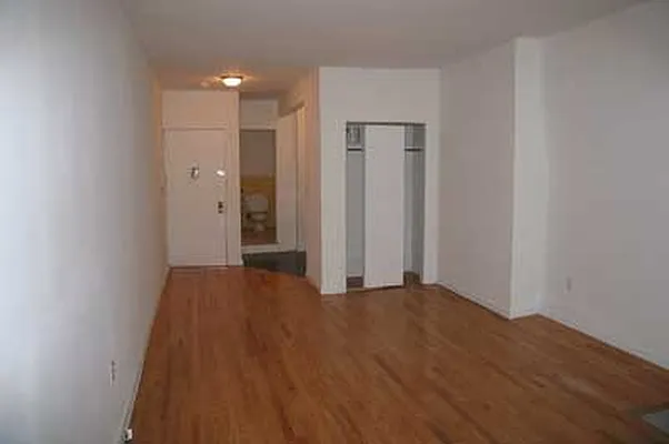 Rented by Buchbinder & Warren | media 3