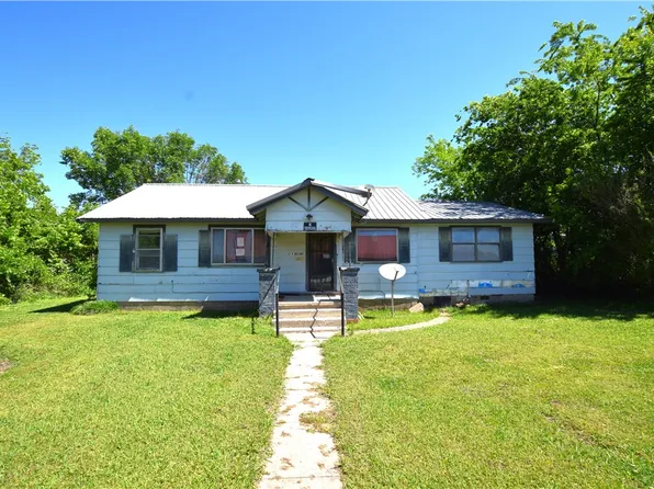 13 W Chestnut St, Stilwell, OK 74960