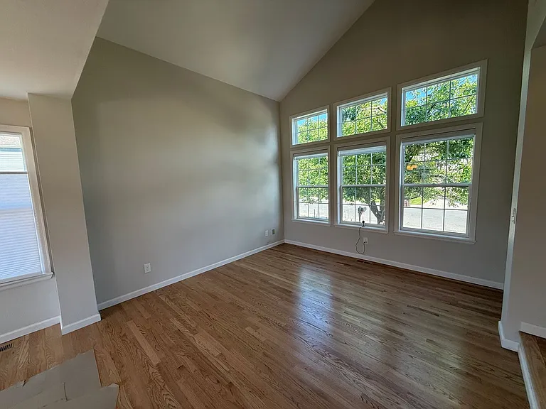 818 Spyglass Cir — Photo 4