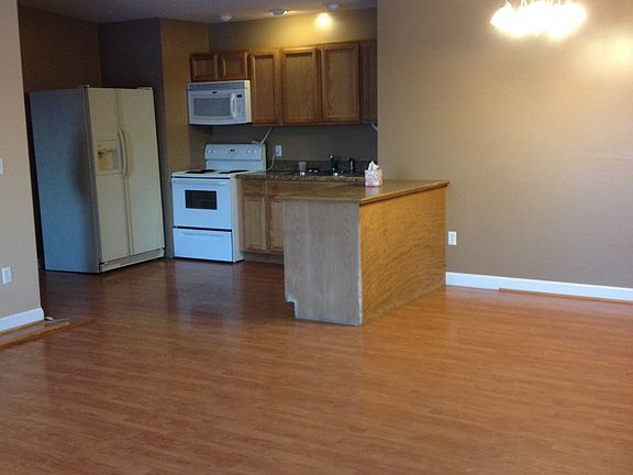 4th image of 25B Skunk Hollow Ln