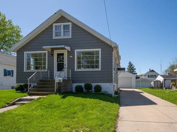 741 Bismarck Ave, Oshkosh, WI 54902