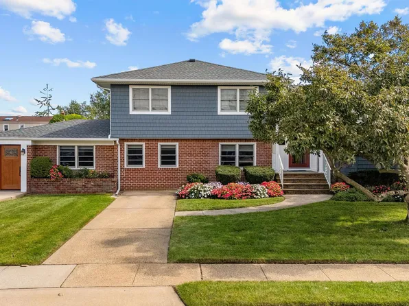 47 Diamond Avenue, East Meadow, NY 11554