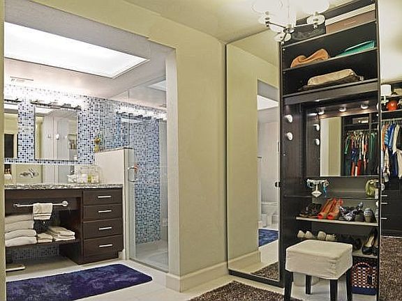 Master Bath & Dressing Area