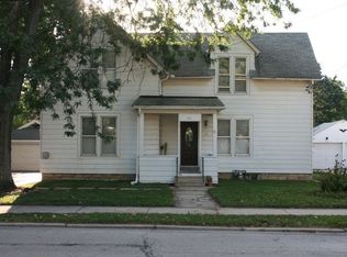 219 S Prairie St, Batavia, IL 60510