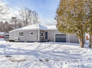 58 Lake Ave, McAdam, NB E6J 1P2