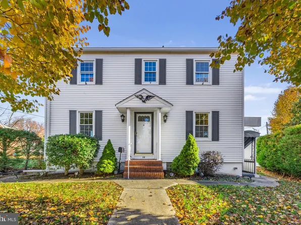 13 Harrison Ave N, Middle River, MD 21220