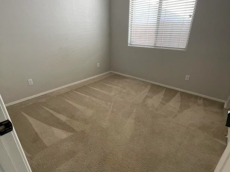 10321 W Windsor Ave — Photo 29