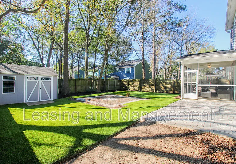 1149 Sumner Ave — Photo 9