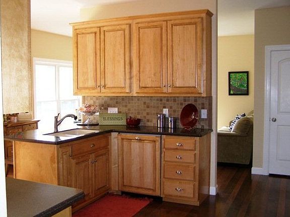 5th image of 1580 Brotherton Dr