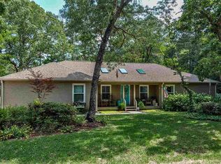 657 Hawthorn Dr, Pawleys Island, SC 29585
