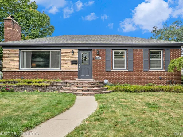 11025 Hubbard St, Livonia, MI 48150