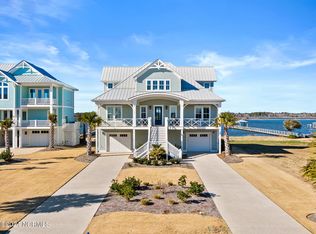 28 Sailview Dr, North Topsail Beach, NC 28460